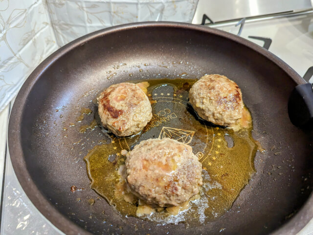 肉のイイジマ常陸牛ハンバーグ　フライパン２